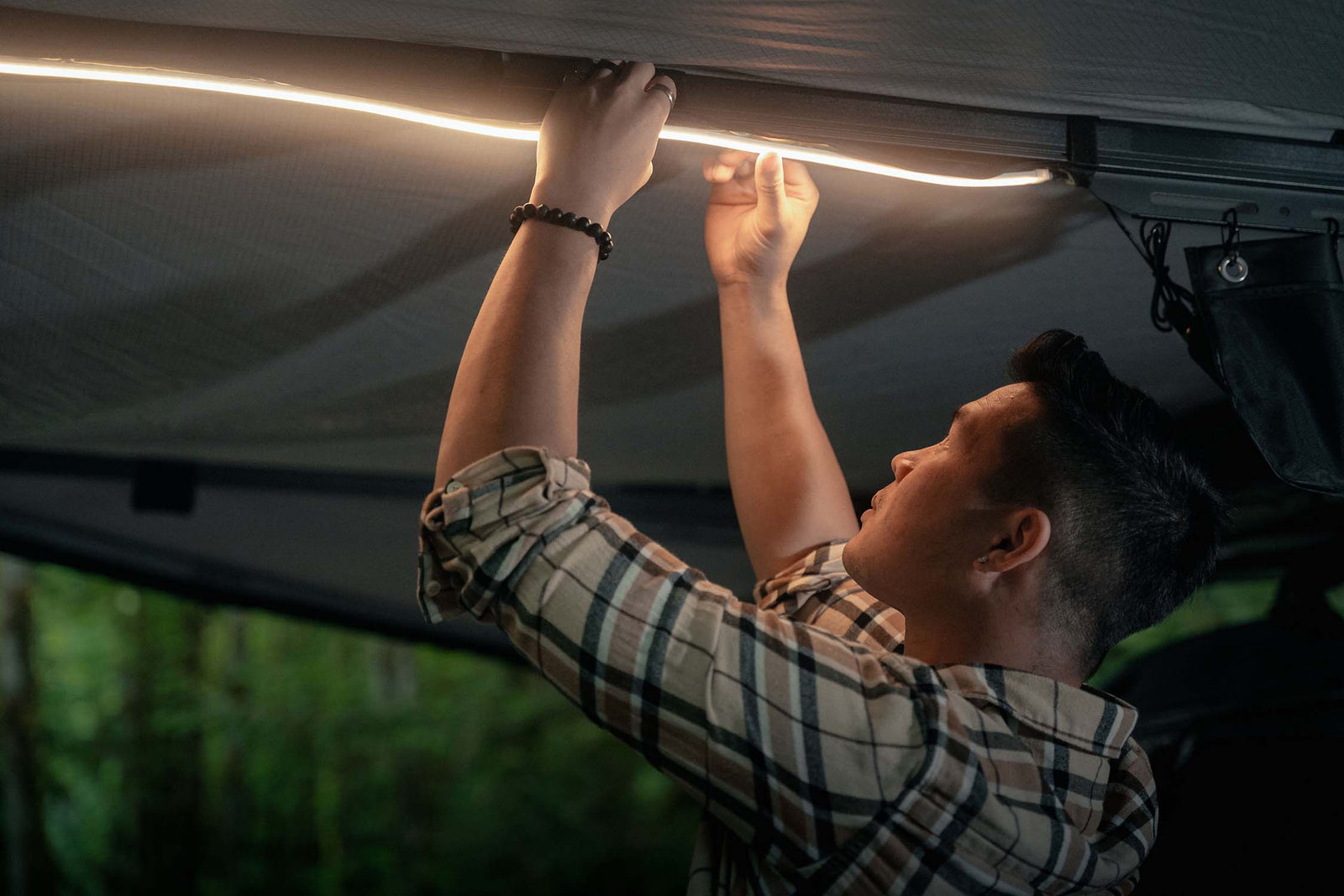 Auvent Autoportant 180°